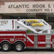 AHLCO: Tower Ladder 8517